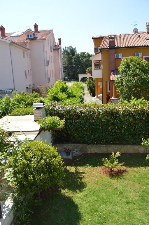 Apartment Bozac Ровинь Экстерьер фото